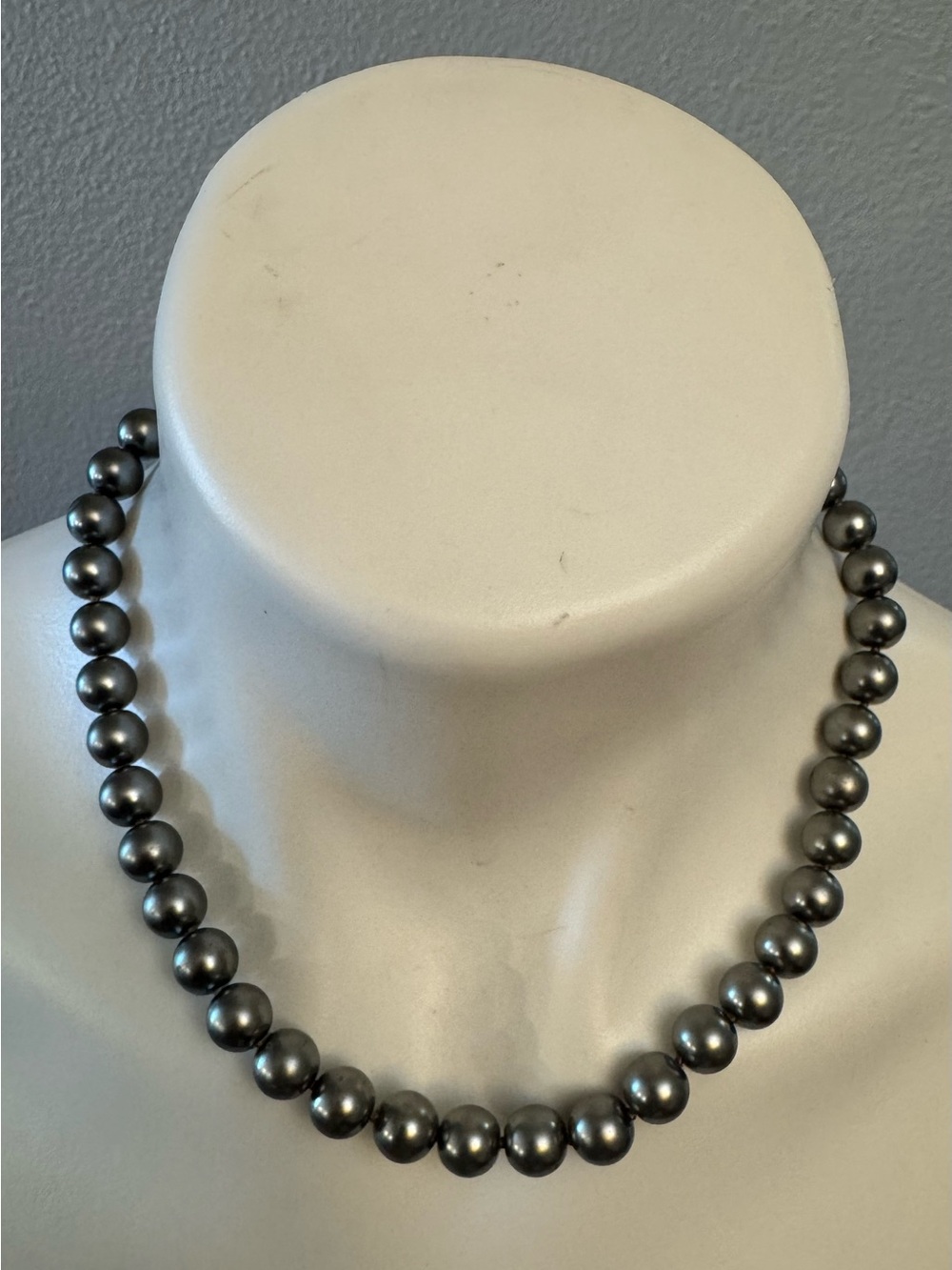 Elegant Grey Pearl Strand Necklace - Women's Jewelry